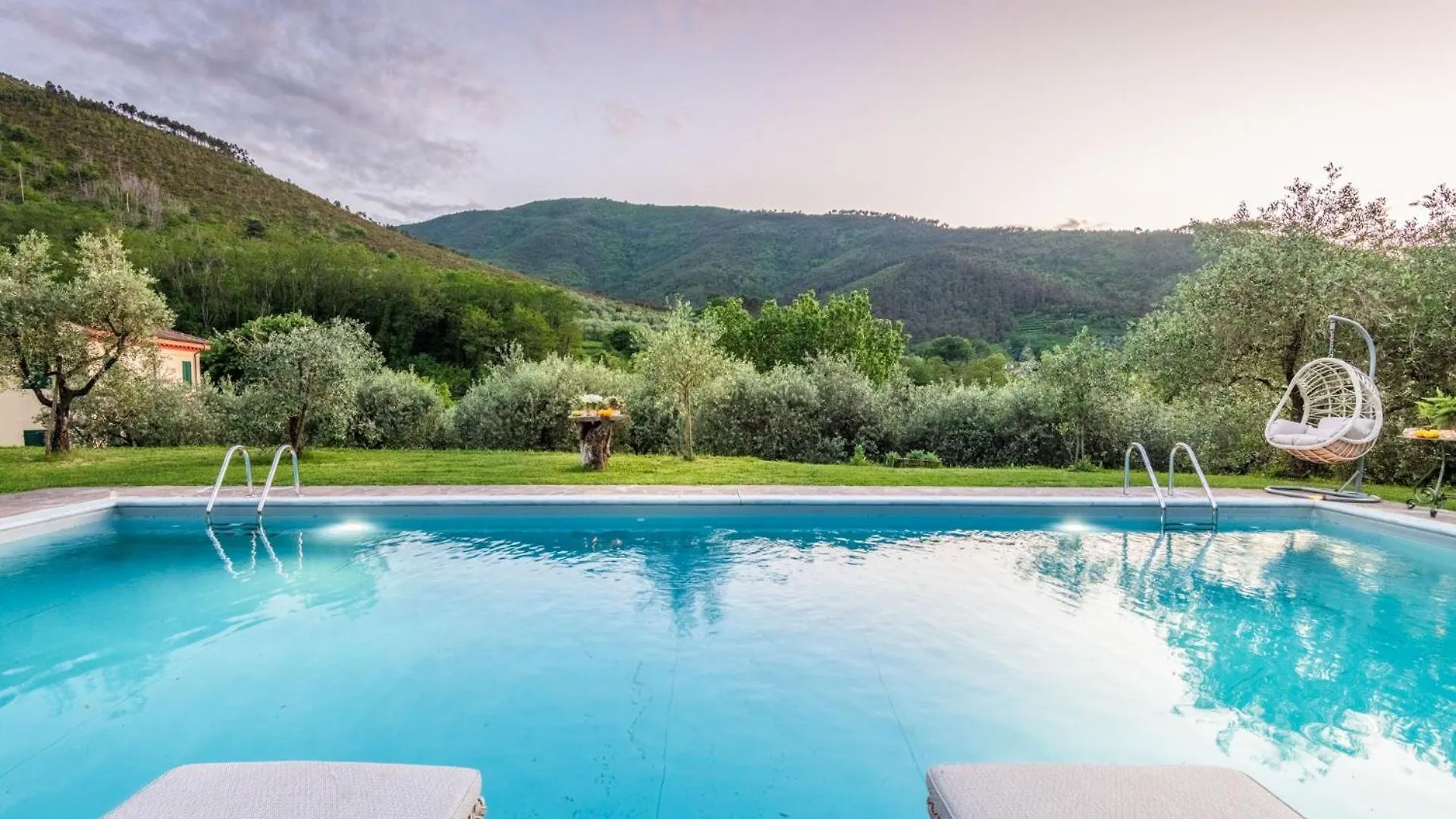 Citrus Charm Farmhouse, A Country Villa With Pool Capannori