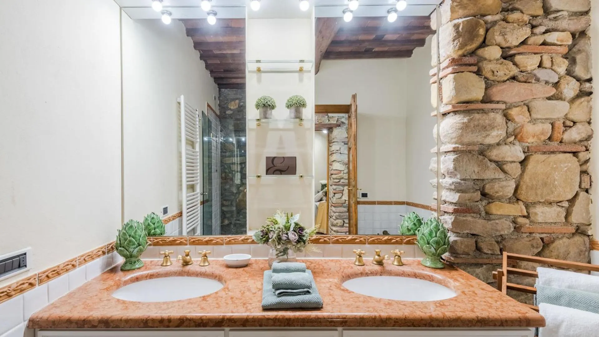 Citrus Charm Farmhouse, A Country Villa With Pool Capannori