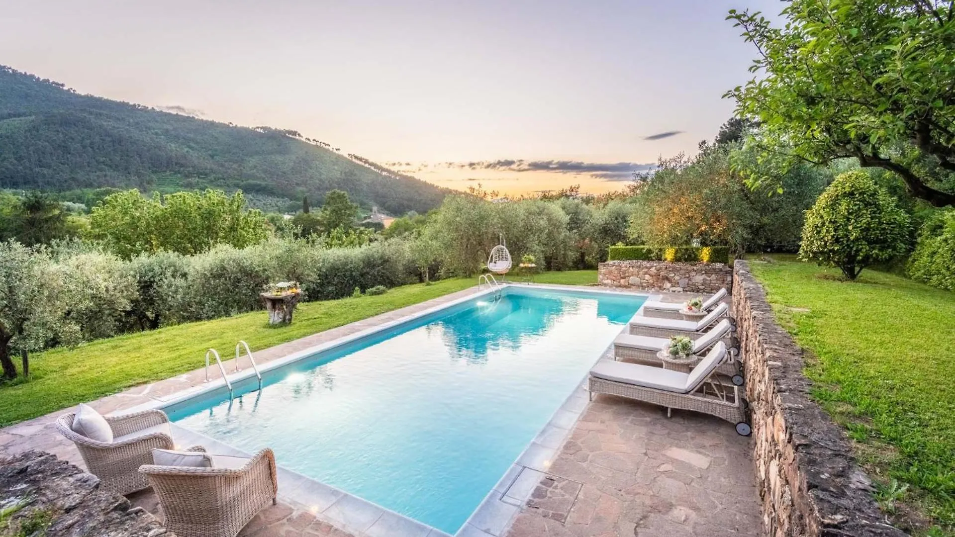 Citrus Charm Farmhouse, A Country Villa With Pool Capannori