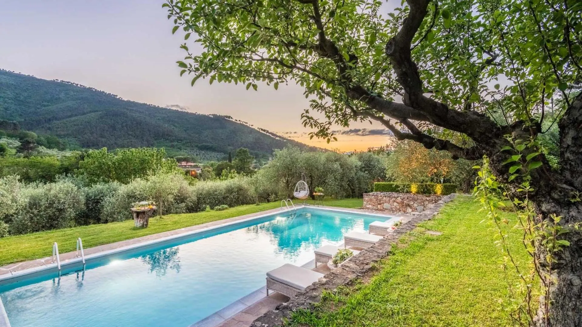 Citrus Charm Farmhouse, A Country Villa With Pool Capannori Italy