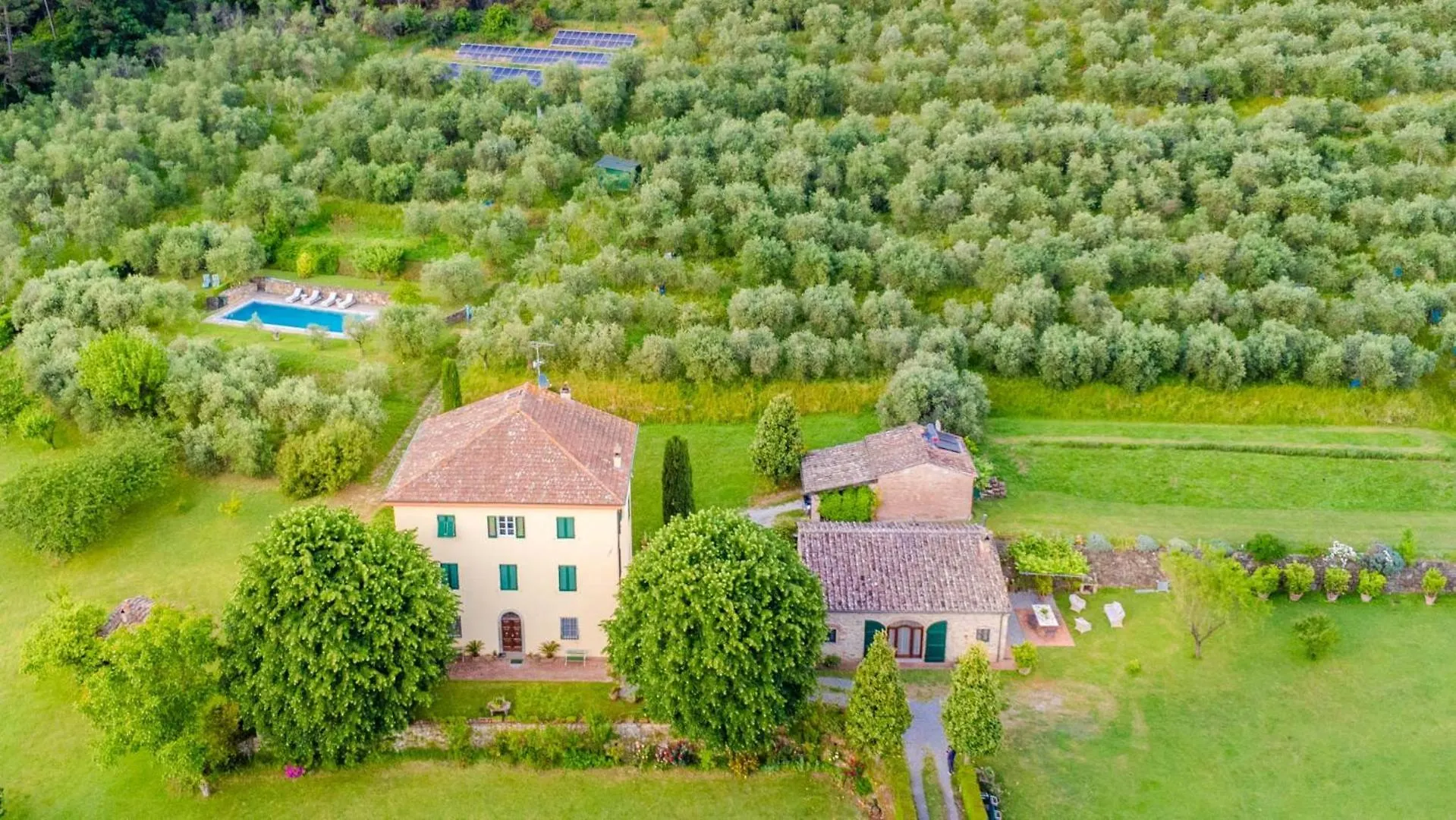 Citrus Charm Farmhouse, A Country Villa With Pool Capannori Italy