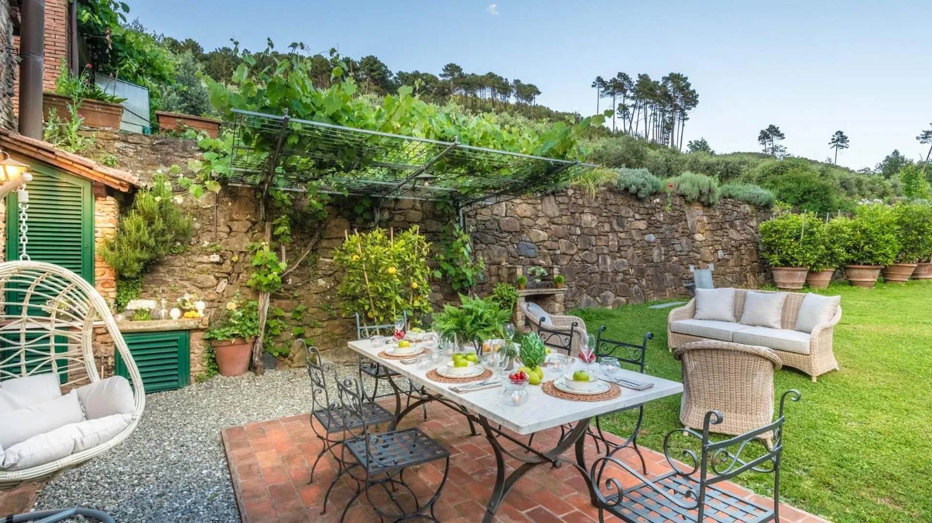 Citrus Charm Farmhouse, A Country Villa With Pool Capannori