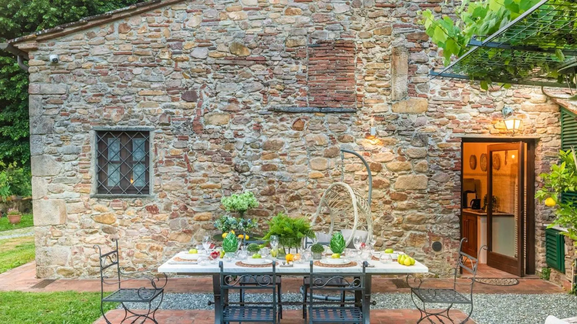Citrus Charm Farmhouse, A Country Villa With Pool Capannori